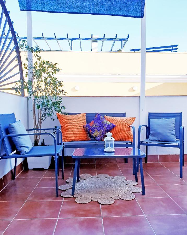 Atico Con Terraza Privada Apartment Севиля Екстериор снимка